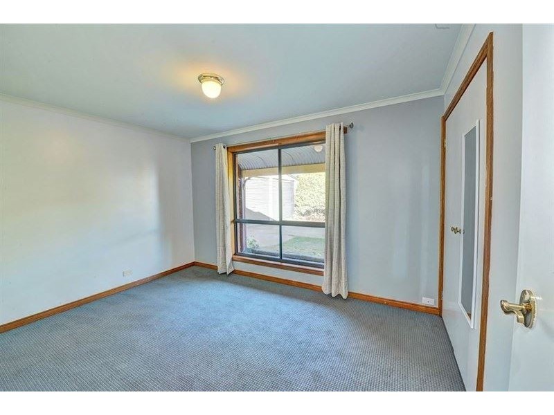 54 Rowan Parade, Wendouree VIC 3355