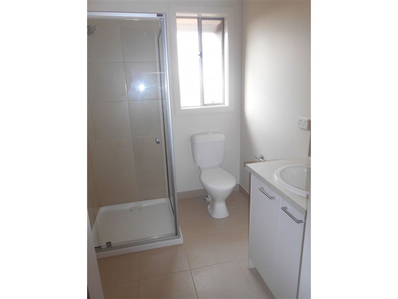 27 Majestic Way, Delacombe VIC 3356