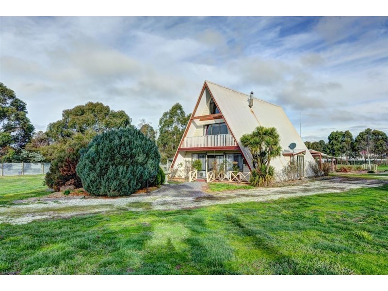 29 Stuart Street, Beaufort VIC 3373