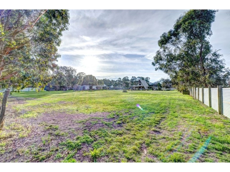 29 Stuart Street, Beaufort VIC 3373