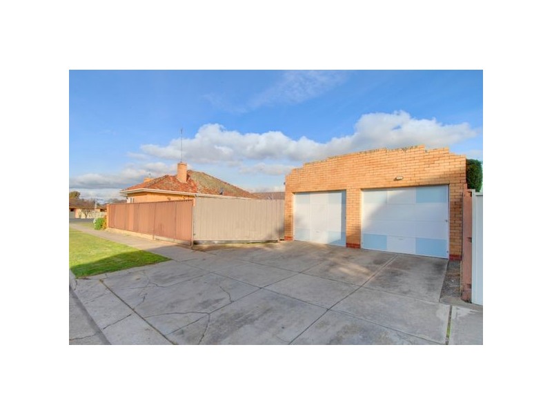 333 Forest Street, Wendouree VIC 3355