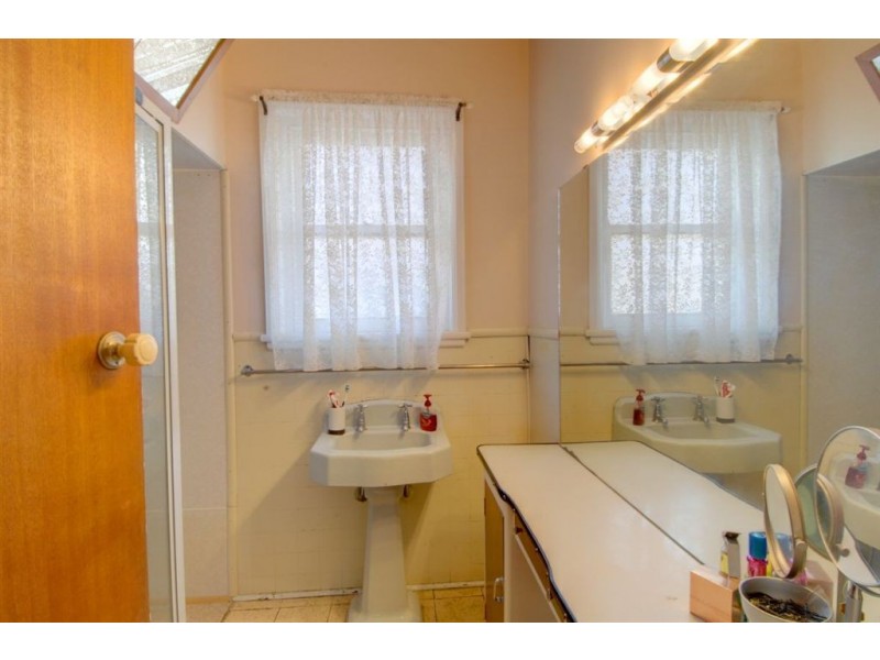 333 Forest Street, Wendouree VIC 3355