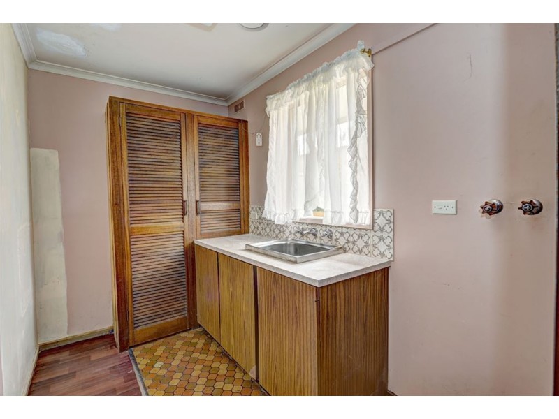 4 Maxlyn Avenue, Ballarat East VIC 3350