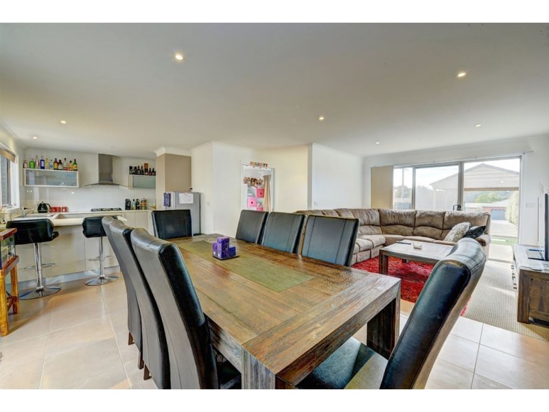 154 Mansfield Avenue, Mount Clear VIC 3350