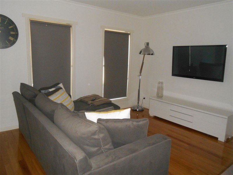 2/116 Clyde Street, Soldiers Hill VIC 3350