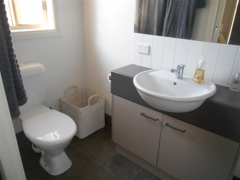 2/116 Clyde Street, Soldiers Hill VIC 3350