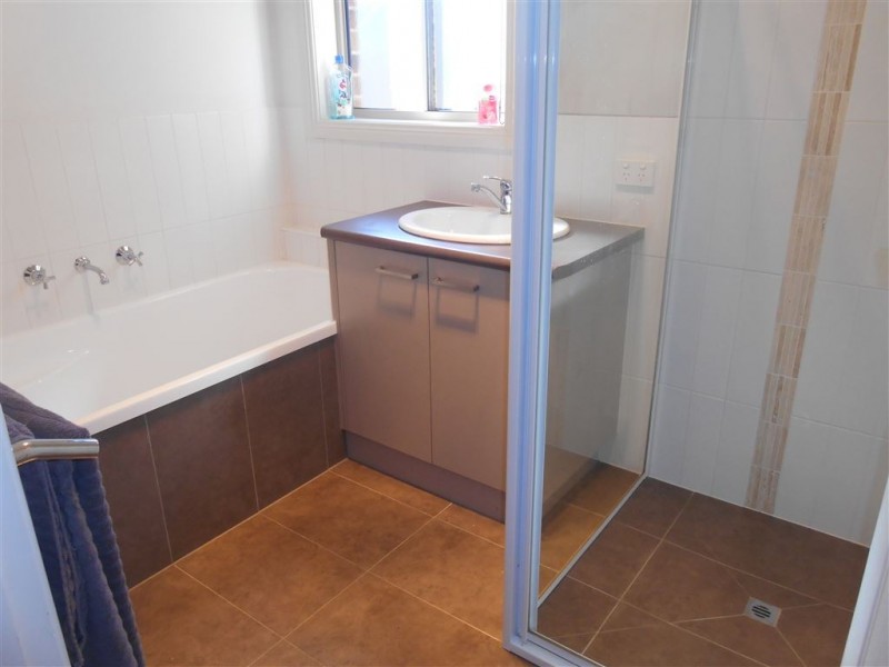 2/116 Clyde Street, Soldiers Hill VIC 3350