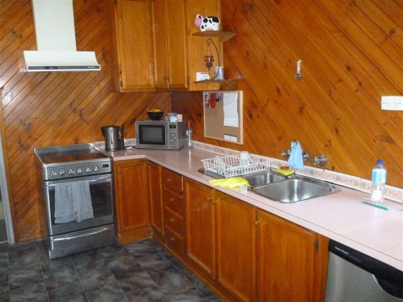 20 Albert Street, Creswick VIC 3363