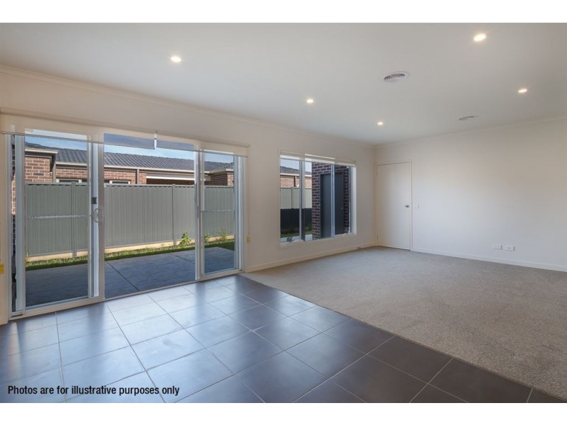 2 Nathanael Place, Ballarat East VIC 3350