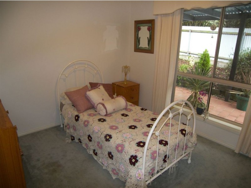 13 Loren Close, Ballarat VIC 3350