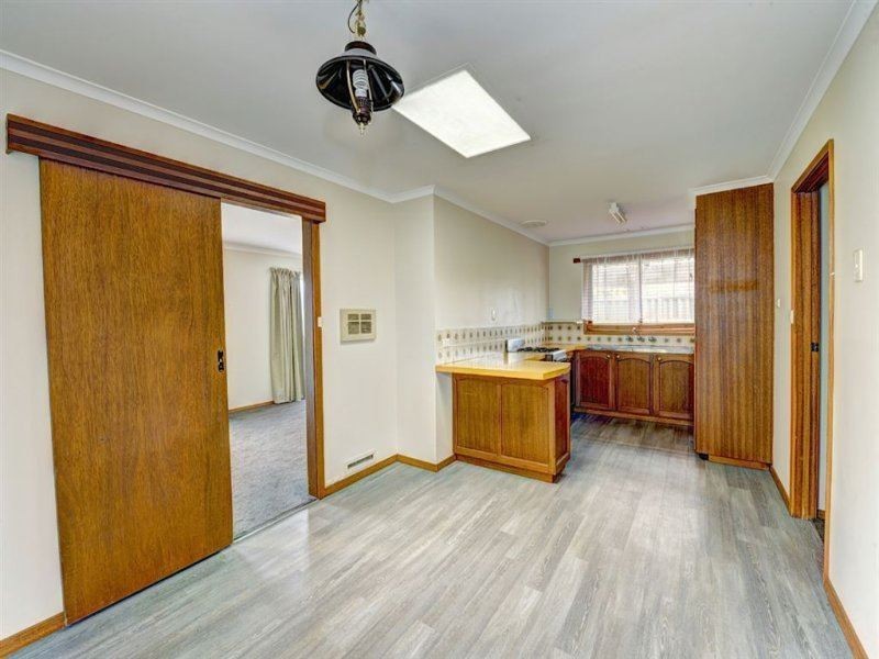 29 Marie Crescent, Wendouree VIC 3355