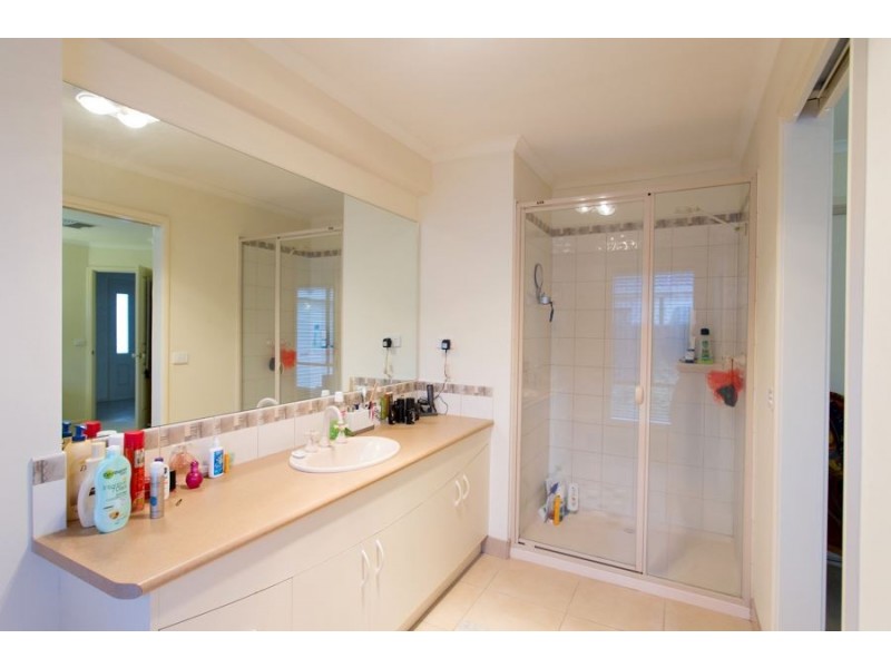3 Leicester Court, Alfredton VIC 3350
