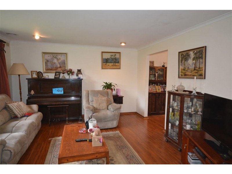 2 Pollards Lane, Creswick VIC 3363