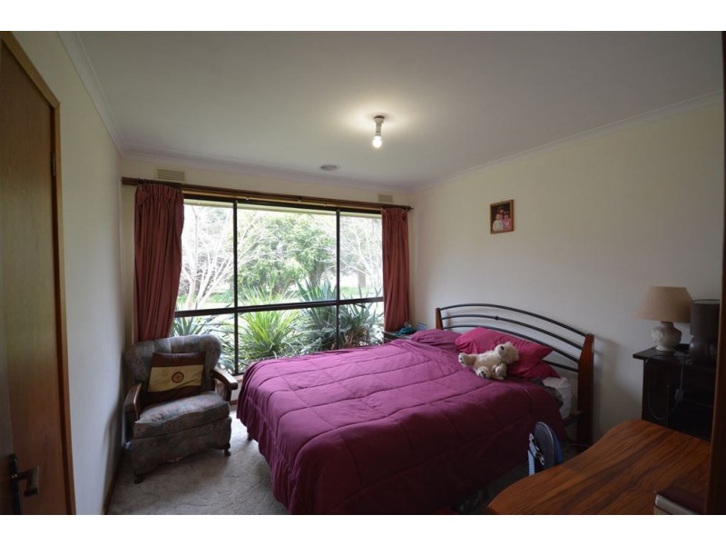 2 Pollards Lane, Creswick VIC 3363