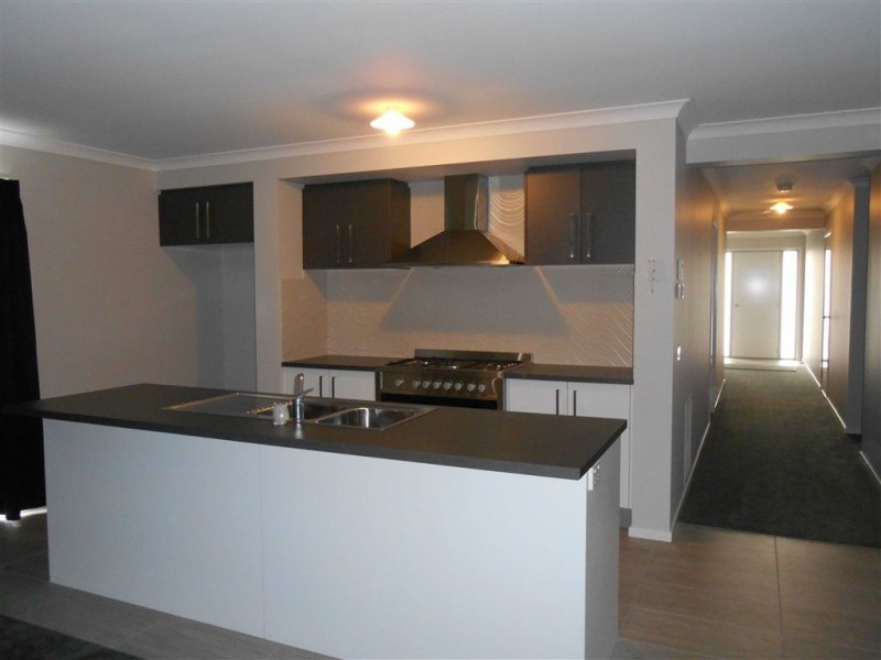 3 Jessica Way, Delacombe VIC 3356