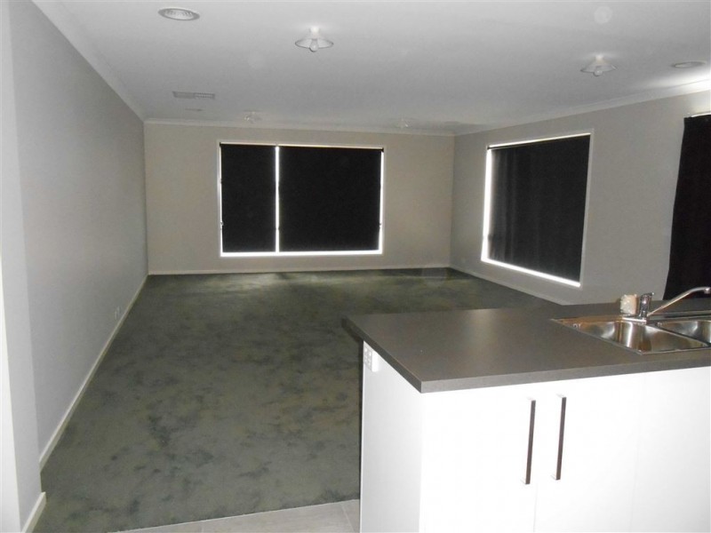 3 Jessica Way, Delacombe VIC 3356