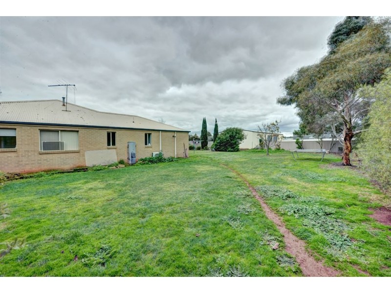 246 Howe Street, Miners Rest VIC 3352