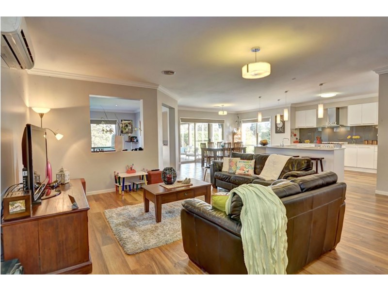 3 Skewes Court, Buninyong VIC 3357