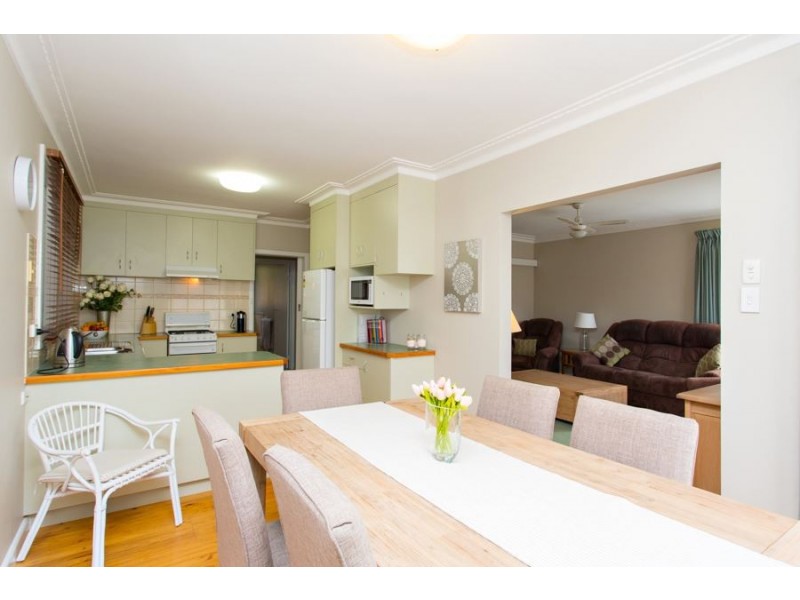 330 Forest Street, Wendouree VIC 3355