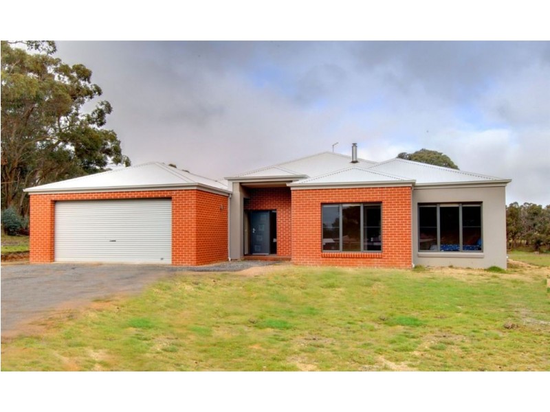 118 Taemore Close, Haddon VIC 3351