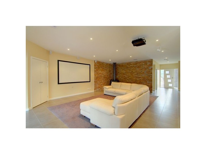 118 Taemore Close, Haddon VIC 3351