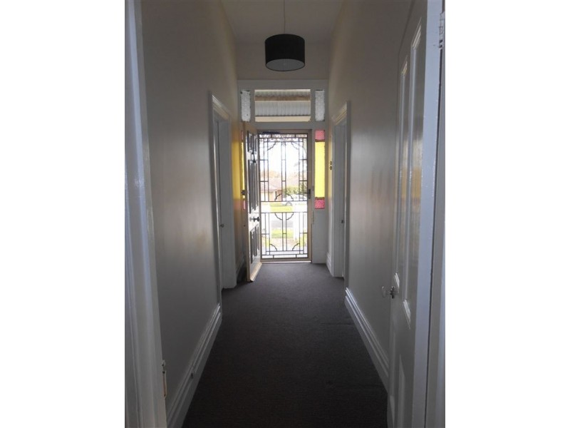 4 Howard Street, Soldiers Hill VIC 3350