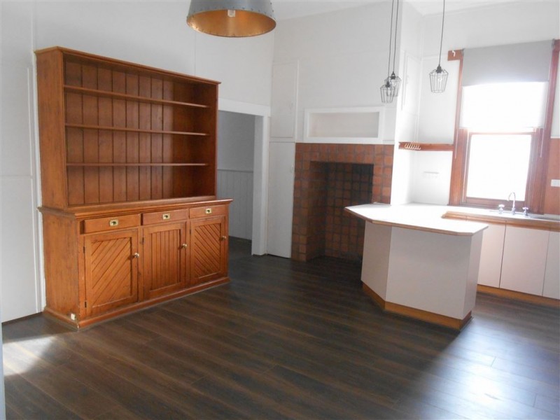 4 Howard Street, Soldiers Hill VIC 3350