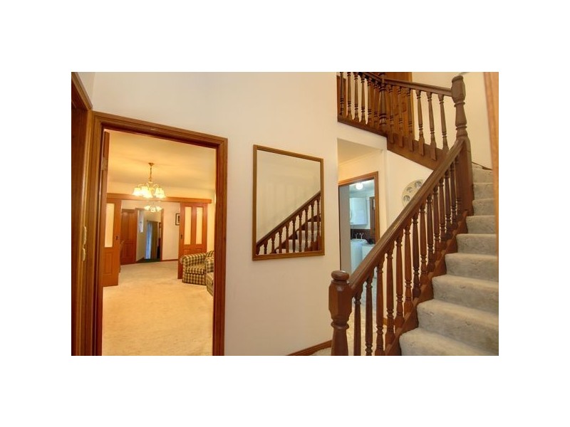 37 Rowan Parade, Wendouree VIC 3355