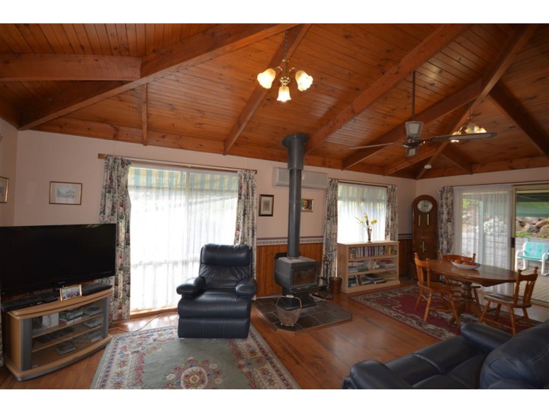 39 Clunes Road, Creswick VIC 3363