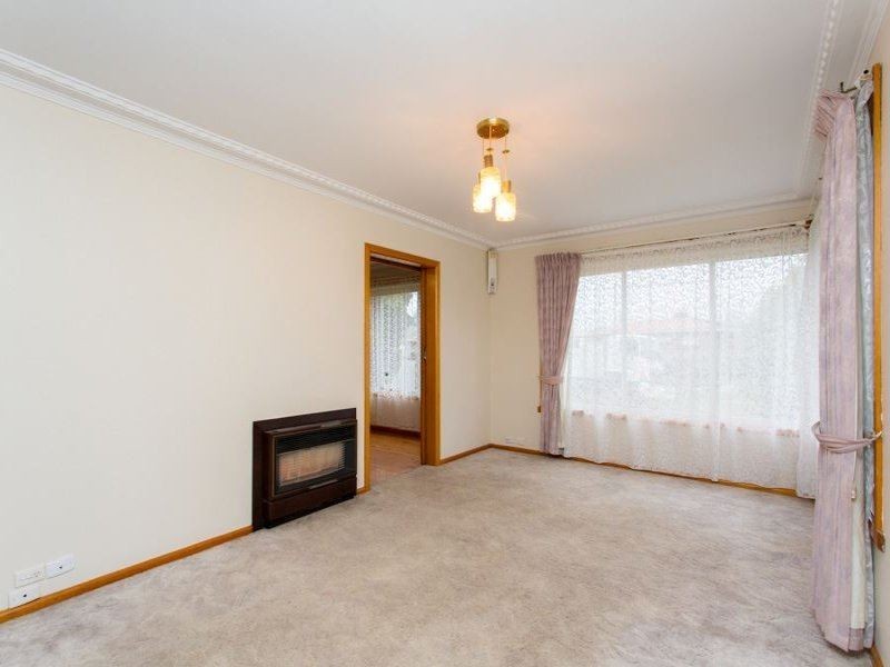 44 Marie Crescent, Wendouree VIC 3355