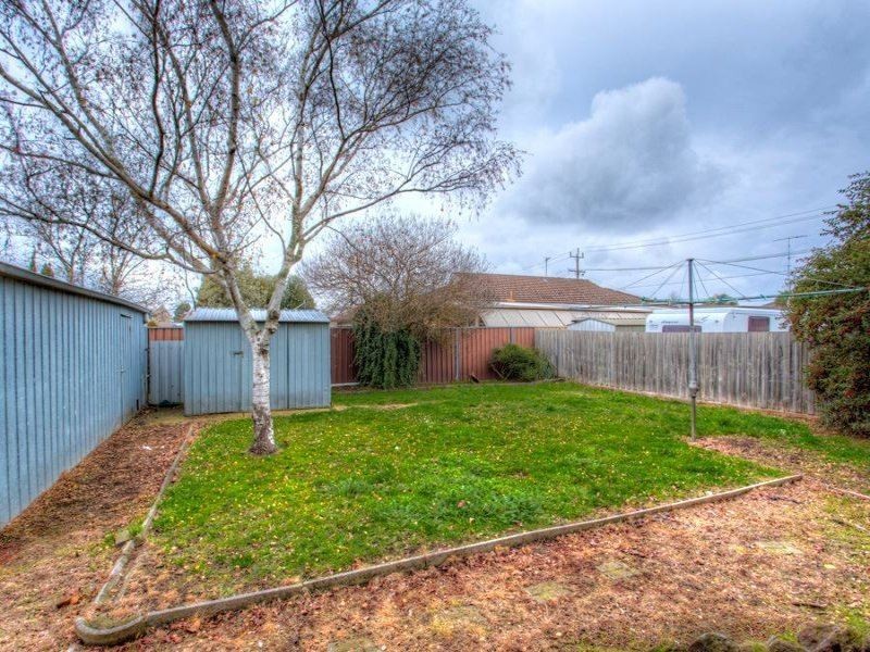 44 Marie Crescent, Wendouree VIC 3355