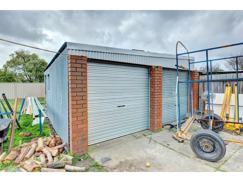 6 Cuthberts Road, Alfredton VIC 3350