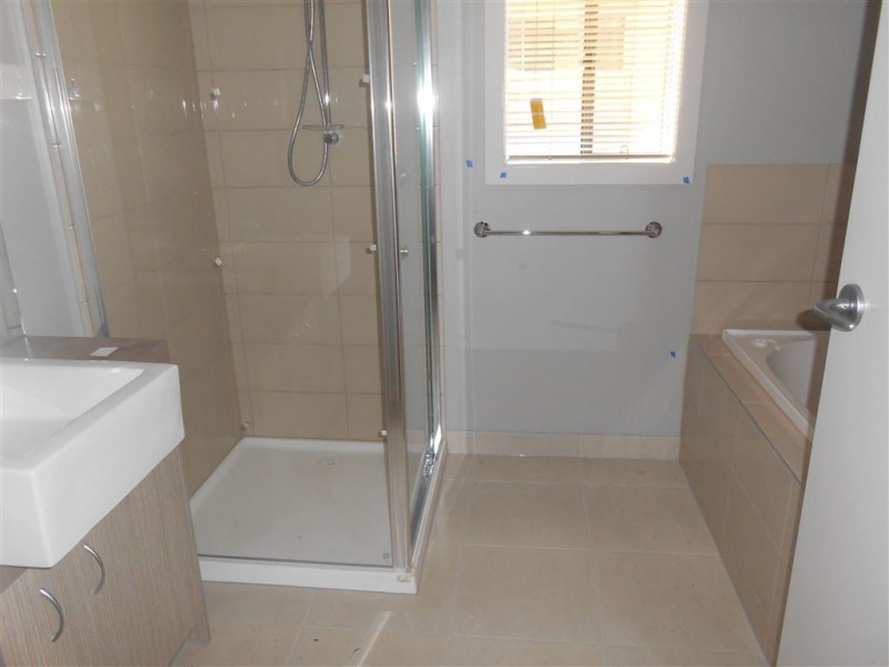 18 Elegante Way, Delacombe VIC 3356