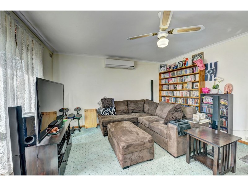 23 Whitelaw Avenue, Delacombe VIC 3356