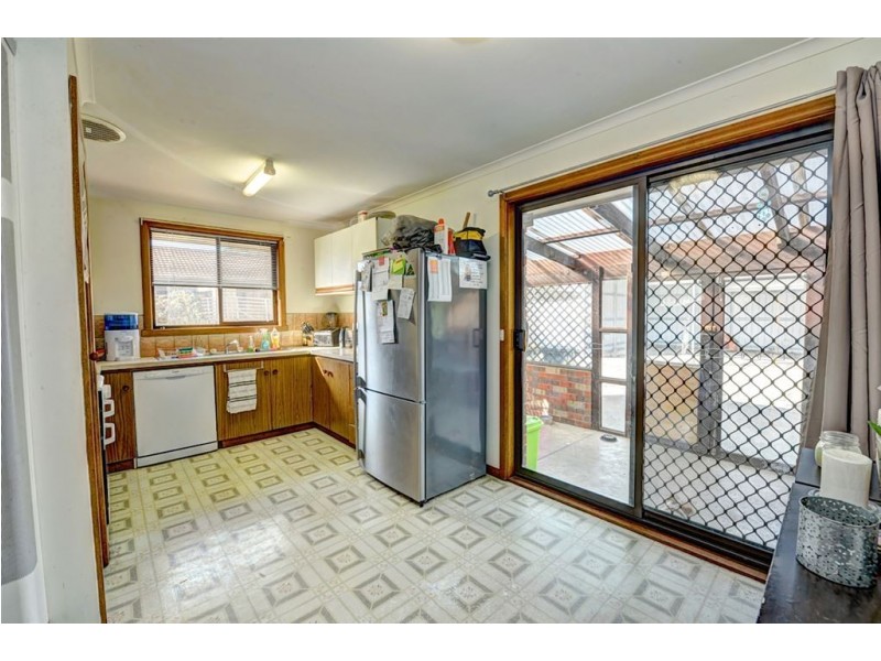23 Whitelaw Avenue, Delacombe VIC 3356