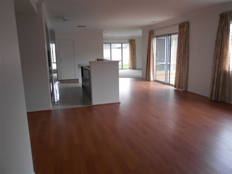 10 Clovedale Avenue, Alfredton VIC 3350