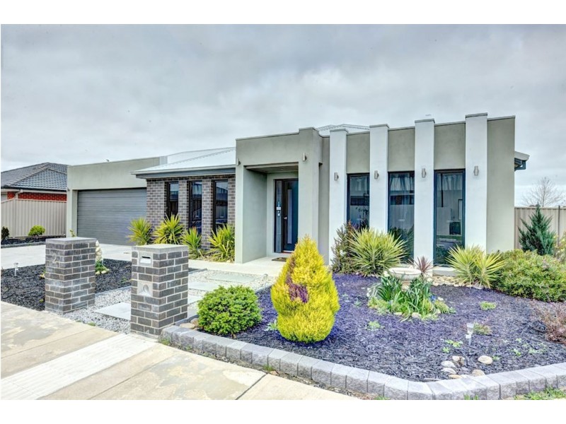 2 Oberon Street, Alfredton VIC 3350