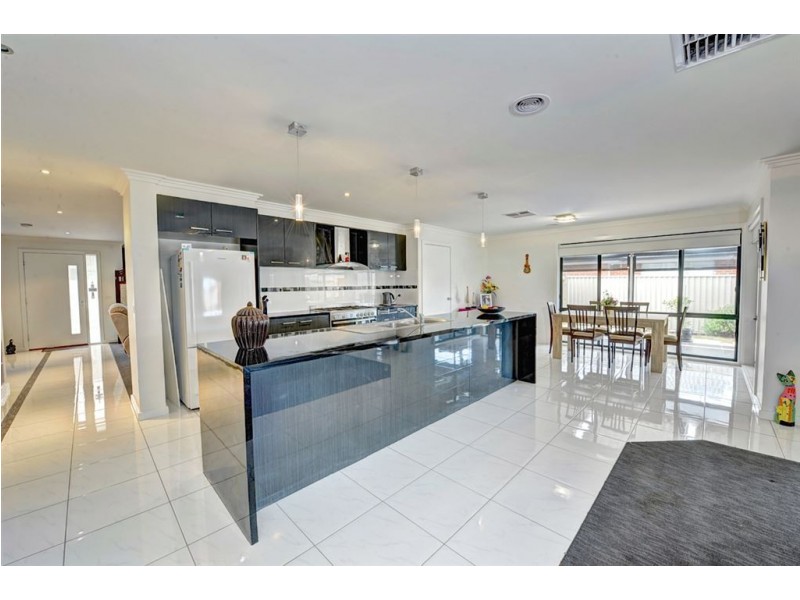 2 Oberon Street, Alfredton VIC 3350