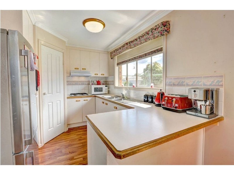 4 Royale Street, Delacombe VIC 3356