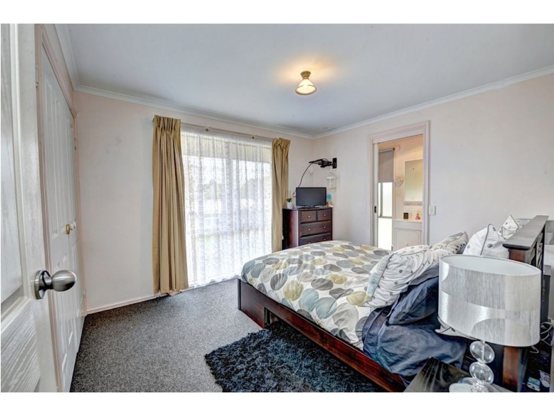 4 Royale Street, Delacombe VIC 3356