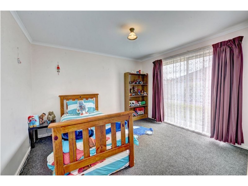 4 Royale Street, Delacombe VIC 3356