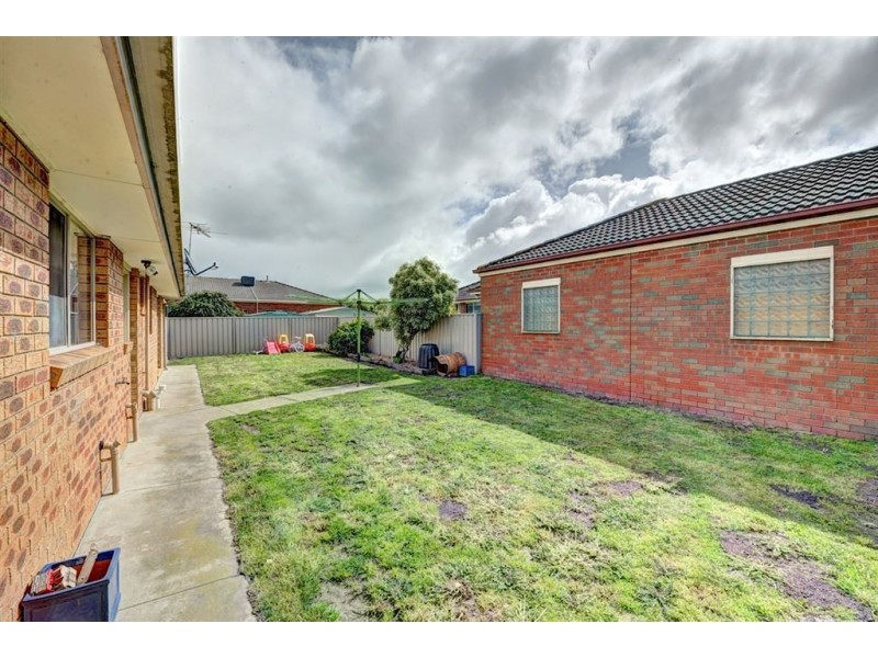 4 Royale Street, Delacombe VIC 3356