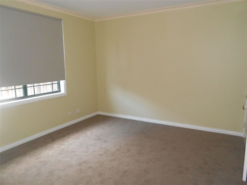 16 Redford Drive, Wendouree VIC 3355