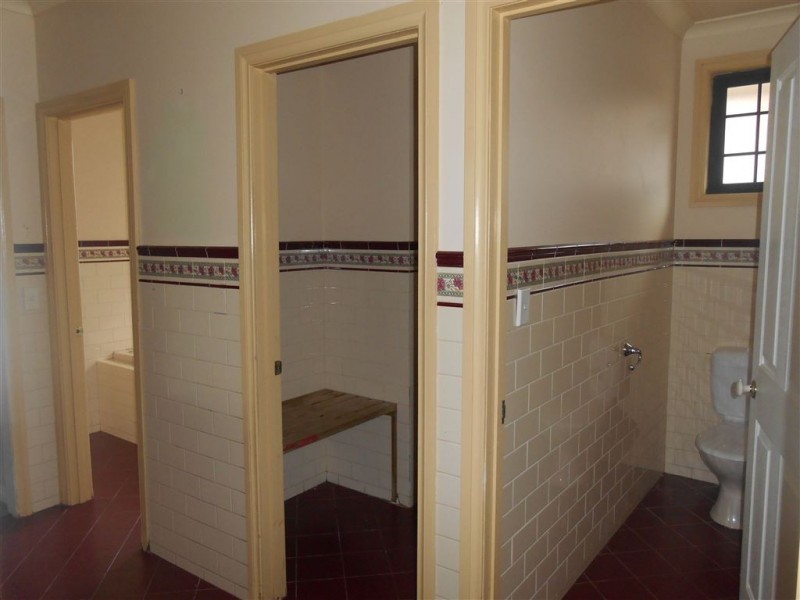 16 Redford Drive, Wendouree VIC 3355