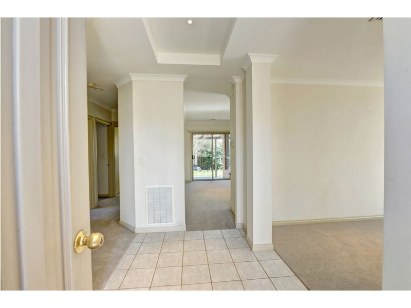 2/4 Learmonth Street, Alfredton VIC 3350