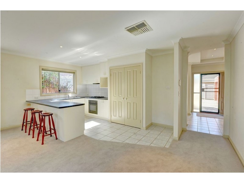 2/4 Learmonth Street, Alfredton VIC 3350