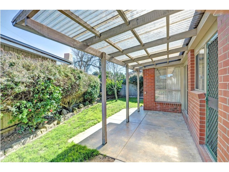 2/4 Learmonth Street, Alfredton VIC 3350