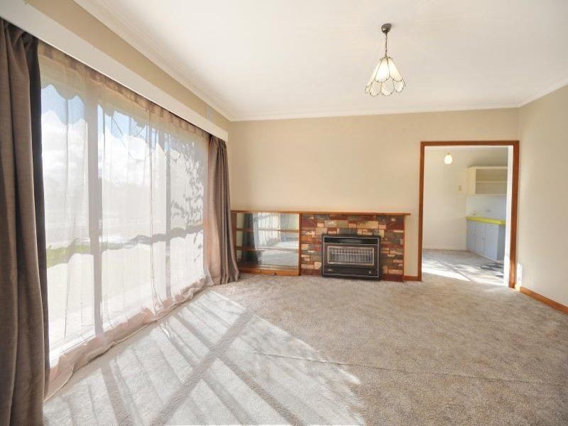 2 Margaret Street, Wendouree VIC 3355