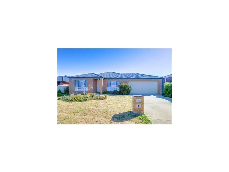 23 Tulloch Rise, Canadian VIC 3350