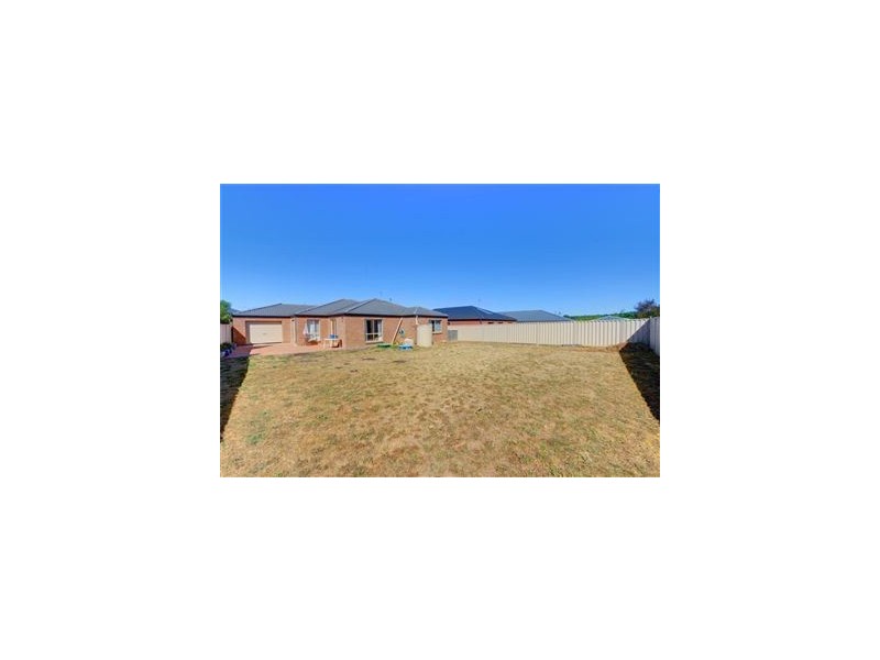 23 Tulloch Rise, Canadian VIC 3350